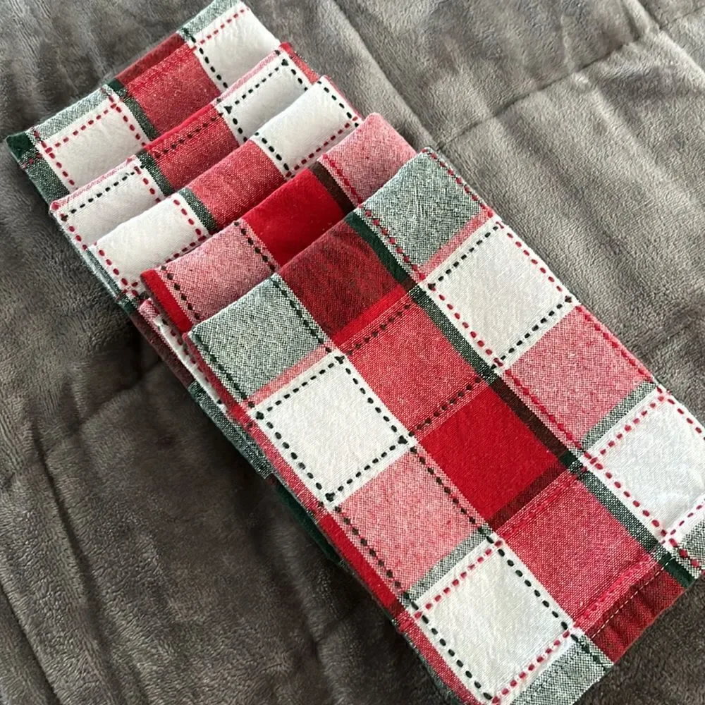 Set of 5 Bold & Vibrant White Green Red Plaid Cotton Cloth Christmas Napkins
